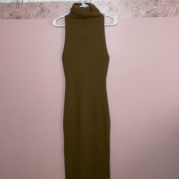 Revolve Enza Costa Ribbed Sleeveless Turtleneck Dress M in Olive - Picture 2 of 6